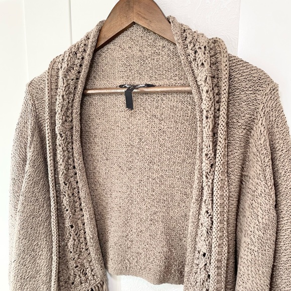 BCBGMaxAzria fringe cropped cardigan- vintage - Picture 3 of 9